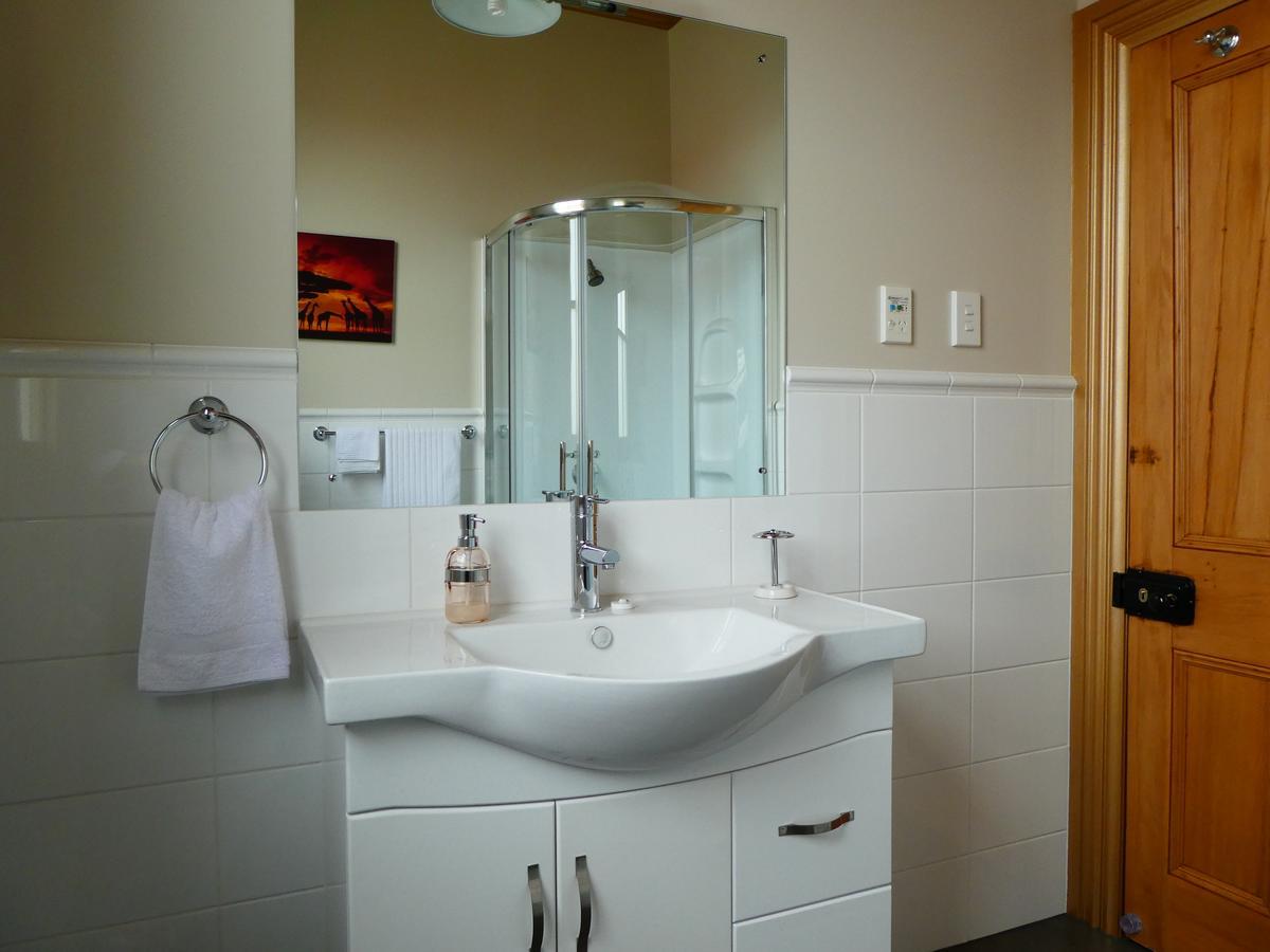 Sea Breeze Hotel Napier Ngoại thất bức ảnh